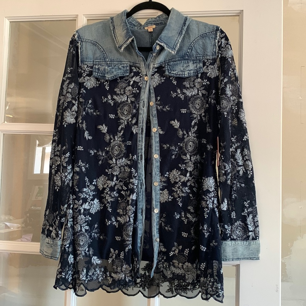 NWT Reba shirt